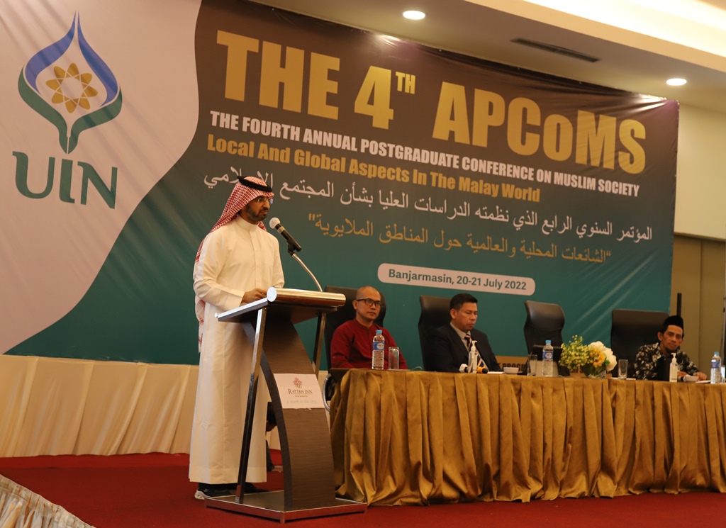 Dr. Ali Mayouf al Mayouf saat menjadi pembicara di The 4th APCoMS. Foto Humas-Hadi Rustami - Copy
