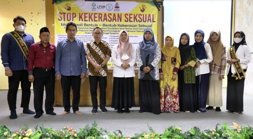 Foto Bersama Sosialisasi Stop Kekerasan Seksual UIN Antasari