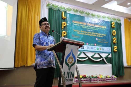 Rektor UIN Antasari Menutup Program Pemondokan LPPQ 2022