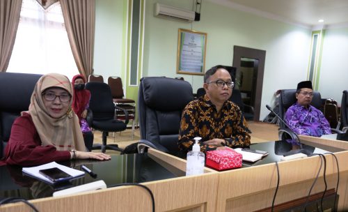 Tiga wakil rektor lengkap berhadir saat pembukaan