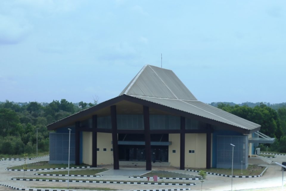 Gedung Serba Guna Kampus 2 UIN Antasari di Banjarbaru. Foto-Humas-Hadi Rustami (09 Juli 2022)