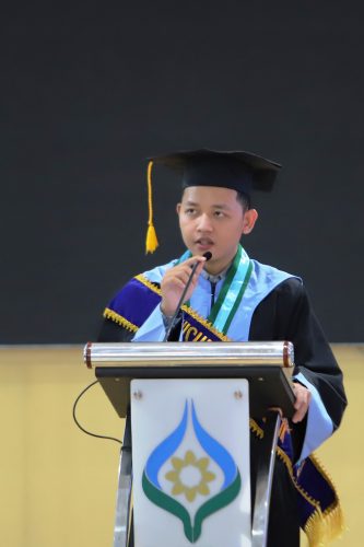 Pidato Panji Ansari, wisudawan terbaik Agustus 2022 UIN Antasari (Foto-Humas-Yulida Rifani) - Copy