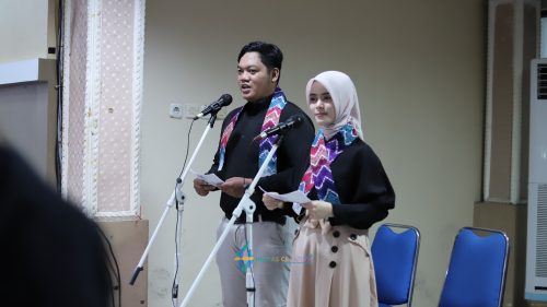 Muhammad Rizki Abdillah dan Siti Salwa, Duo pemandu acara dari Putra-Putri Antasari (Foto-Humas-Yulida Rifani)