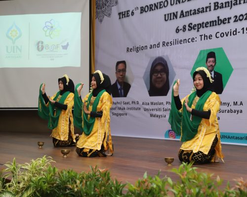 Penampilan tarian khas daerah Banjar di BUAF ke-6 (Foto-Humas-Yulida Rifani)