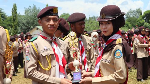 Juara II Sangga Putra Lomba Short Movie Gelora XI oleh Muhammad Syakir Rusdiannoor (Foto-Humas-Achmad Magfur)