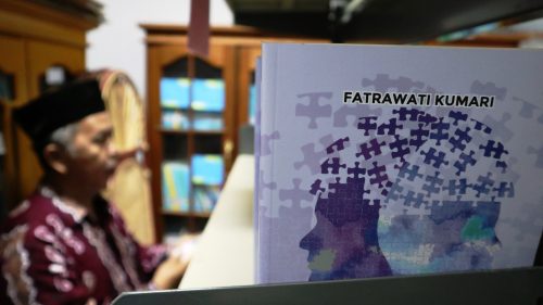 Salah satu karya Dosen UIN Antasari yang berada di Perpustakaan LP2M (Foto-Humas-Achmad Magfur)