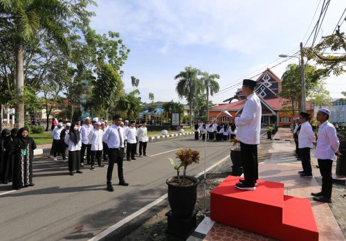 Suasana Upacara Peringatan Hari Santri 2022 di UIN Antasari (Foto-Humas-Hadi Rustami)