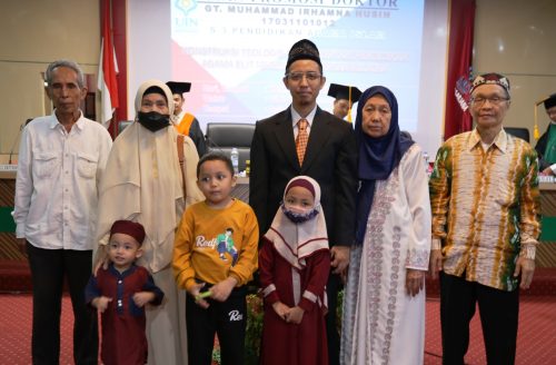 Dukungan penuh pihak keluarga untuk studi Gusti Muhammad Irhamna Husin (Foto-Humas-Hadi Rustami)