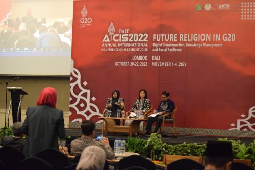 Suasana dialog di sesi ke-2 AICIS 2022 Bali (Foto-Humas-Yulida Rifani)