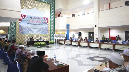 Suasana diskusi kunker Komisi VIII DPR RI di Asrama Haji Banjarmasin (Foto-Humas-Achmad Magfur)