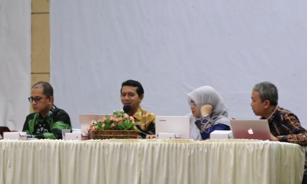 Erwinsyah, M.Kom. saat menjadi narasumber Sosialisasi Aplikasi BKD baru (Foto:Humas/Hadi Rustami)