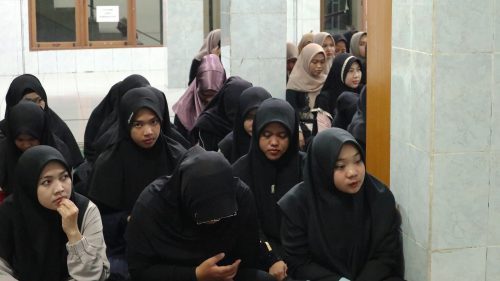 Para mahasantriwati tahap ke-7 Tahun Akademik 2021-2022 (Foto:Humas/Achmad Magfur)