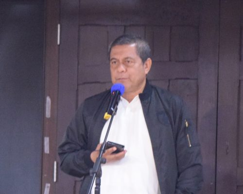 Prof. Dr. H. Babun Suharto, S.E., M.M.. Rektor UIN Kiai Haji Achmad Siddiq Jember saat menyampaikan kesannya mengikuti AIUA di Banjarmasin (Foto-Humas-Hadi Rustami)