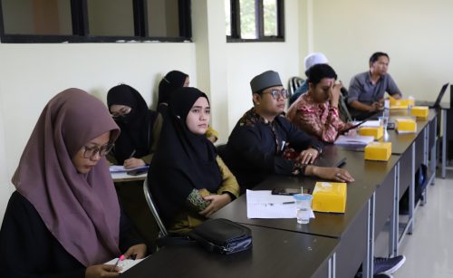 Sesi paralel Konferensi Internasional AIUA yang berlangsung di Gedung Pascasarjana UIN Antasari (Foto-Humas-Zulkifli Ariyadi)