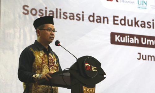 Wakil Rektor UIN Antasari Bidang Administrasi Umum, Perencanaan, dan Keuangan Dr. H. Akhmad Sagir, M.Ag. saat menyampaikan sambutan (Foto-Humas-Hadi Rustami)