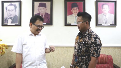 BRI Cabang Samudera mengenalkan produk unggulan Kartu Brizzi (Foto:Humas/Achmad Magfur)