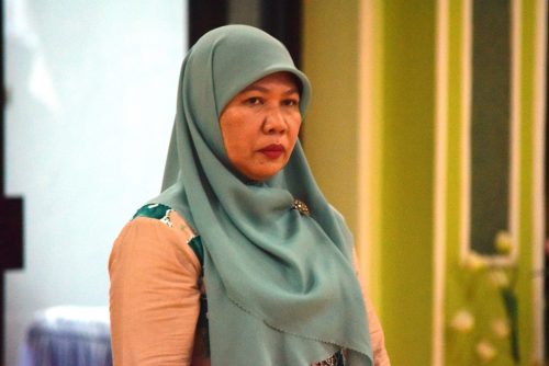 Dr. Hj. Norlaila, M.Ag. dilantik menjadi Koordinator Pusat Studi Gender, Anak, dan Difabel LP2M UIN Antasari (Foto:Humas/Hadi Rustami)