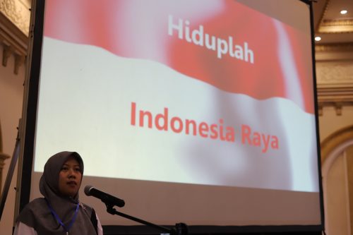 Afifah Linda Sari, M.Pd. saat memandu jalannya Rapat Kerja 2023 (Foto:Humas/Achmad Magfur)