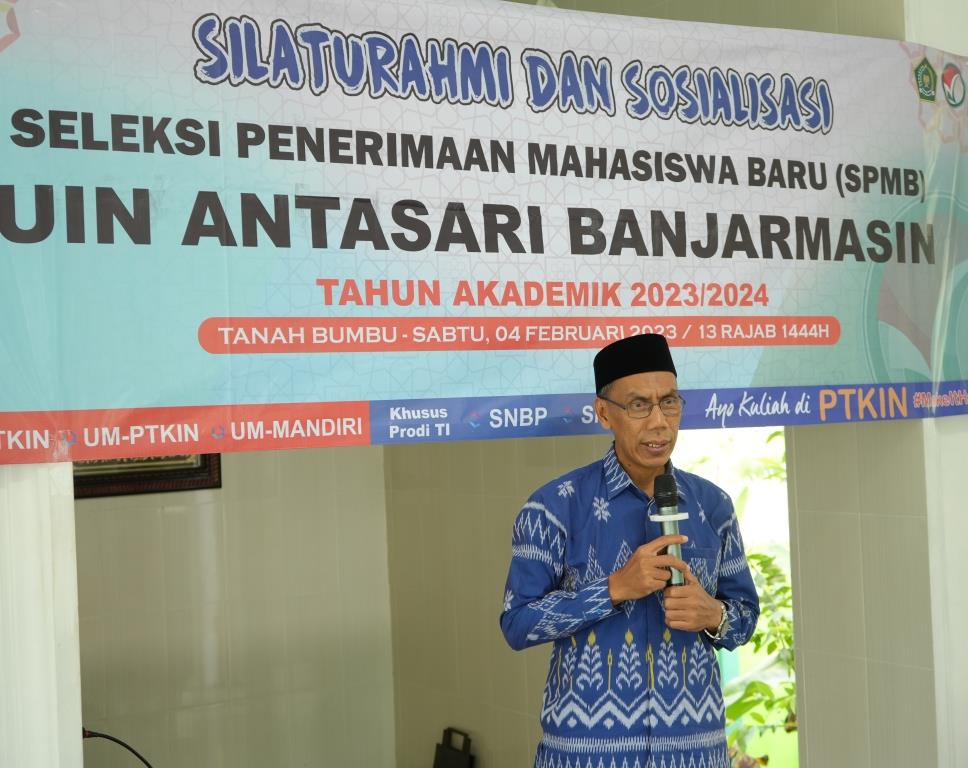 Kepala Kantor Kemenag Kabupaten Tanah Bumbu Drs. H. Muhammad Rusdi Hilmi, M.A. saat memberikan sambutan (Foto:Mikwa/Rakhmad Rizkiansyah)