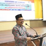 Rektor UIN Antasari Prof. Dr. H. Mujiburrahman, M.A. saat memberikan sambutan (Foto:Humas/Hadi Rustami)