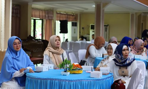 Para peserta pengajian rutin saat berhadir di Kampus 1 UIN Antasari (Foto:Humas/Yulida Rifani)