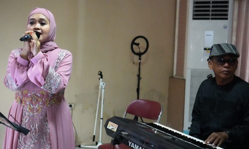 Penampilan apik dari tim musik yang memeriahkan suasana Temu Silaturahmi ke-4 (Foto:Humas/Hadi Rustami)