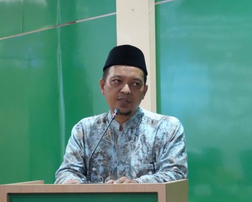 Dekan FUH UIN Antasari Dr. Dzikri Nirwana, M.Ag. saat memberikan sambutan (Foto:Humas/Hadi Rustami)