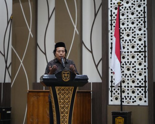 Pembacaan doa usai acara jamuan makan malam (Foto:Humas/Hadi Rustami)