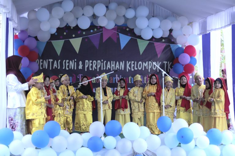 Serunya penampilan pentas seni para anak didik (Foto:Tim Humas)