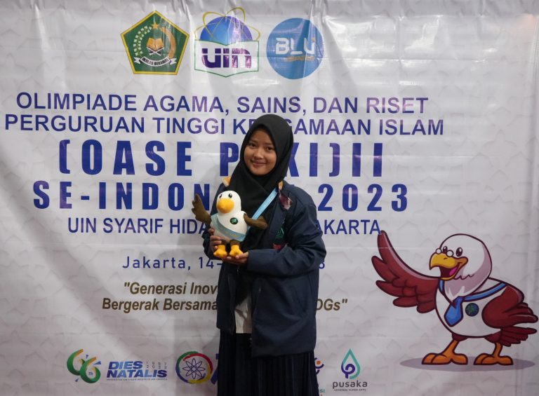 Siti Rahmah, usai meraih juara 5 di Final Lomba Sains Fisika (Foto:Humas/Abdi Rifan Husna)