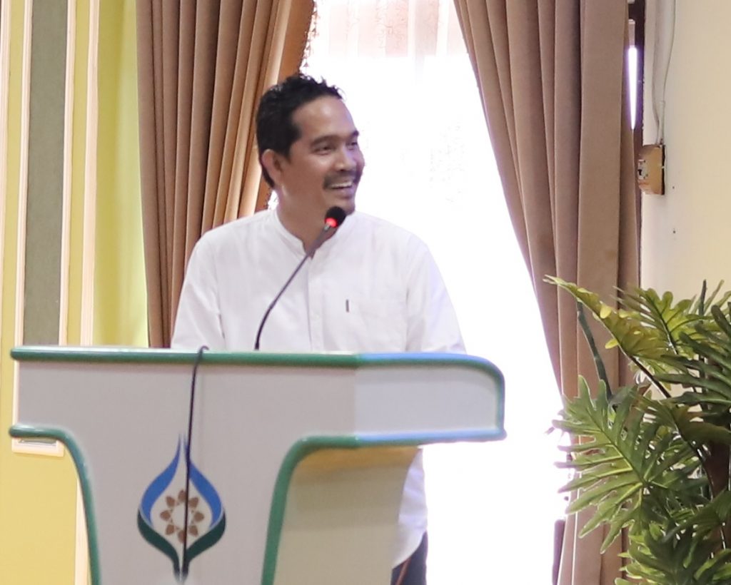 Ketua LP2M UIN Antasari Dr. Muhammad Zainal Abidin, M.Ag. saat menyampaikan laporan panitia (Foto:Humas/Yulida Rifani)