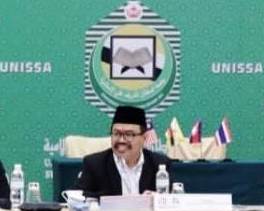 Rektor UIN Antasari Banjarmasin Prof. Dr. H. Mujiburrahman, M.A. saat memimpin Rapat Umum AIUA 2023 (Foto:Humas Unissa) - Copy