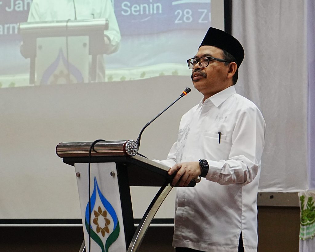 Rektor UIN Antasari Prof. Dr. H. Mujiburrahman, M.A. saat memberikan sambutan (Foto:Tim Humas)