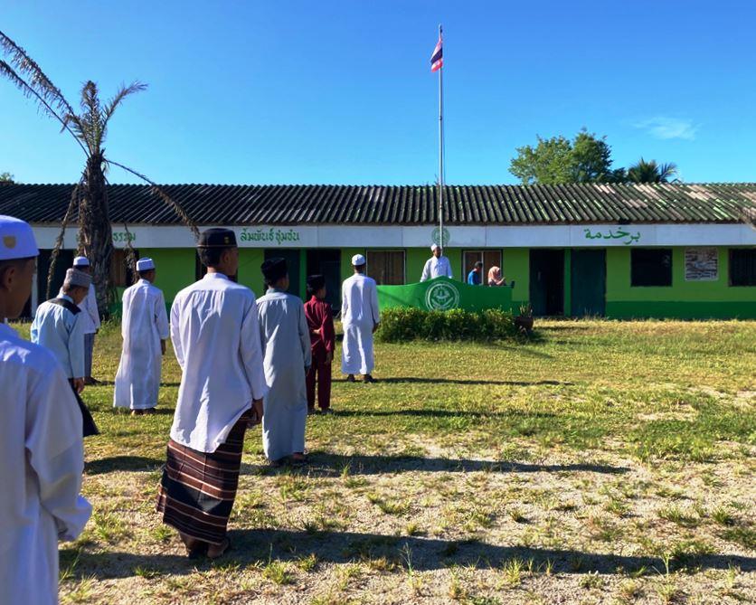 Suasana halaman Ma'had Al-Bi'that Addiniah Cabang Songkhla Thailand (fOTO lp2M mURSALIN)