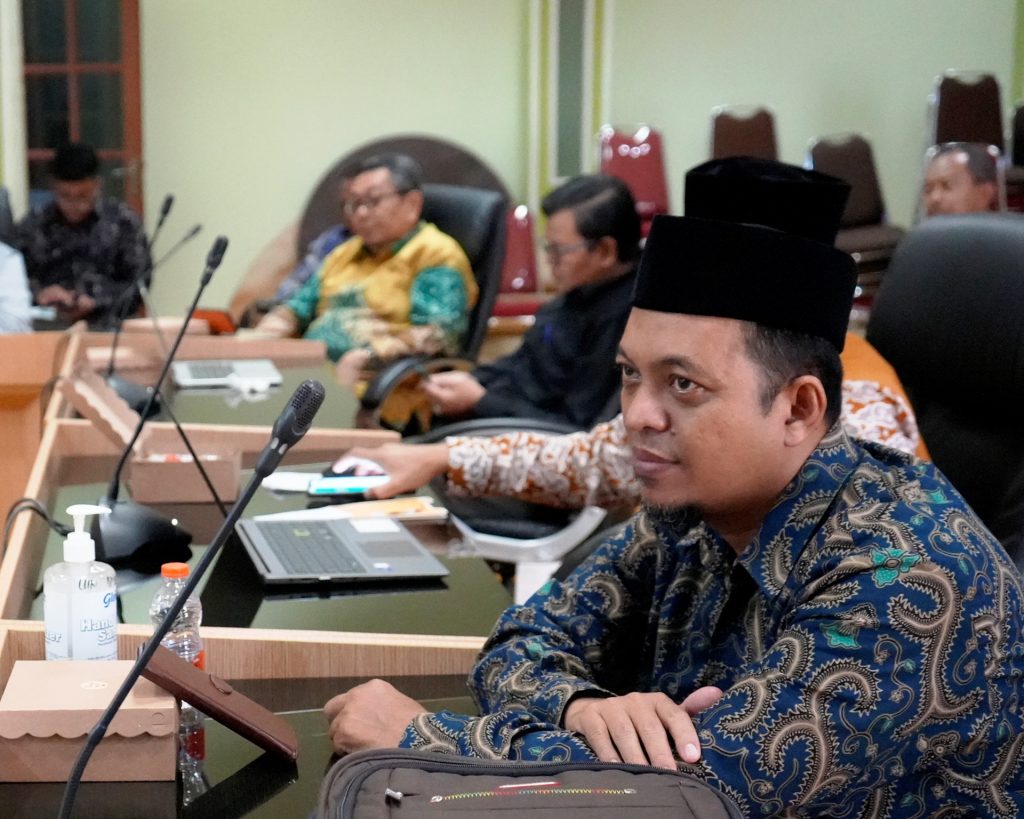 Dr. Dzikri Nirwana, M.Ag. saat mengikuti acara (Foto:Humas/Hadi Rustami)