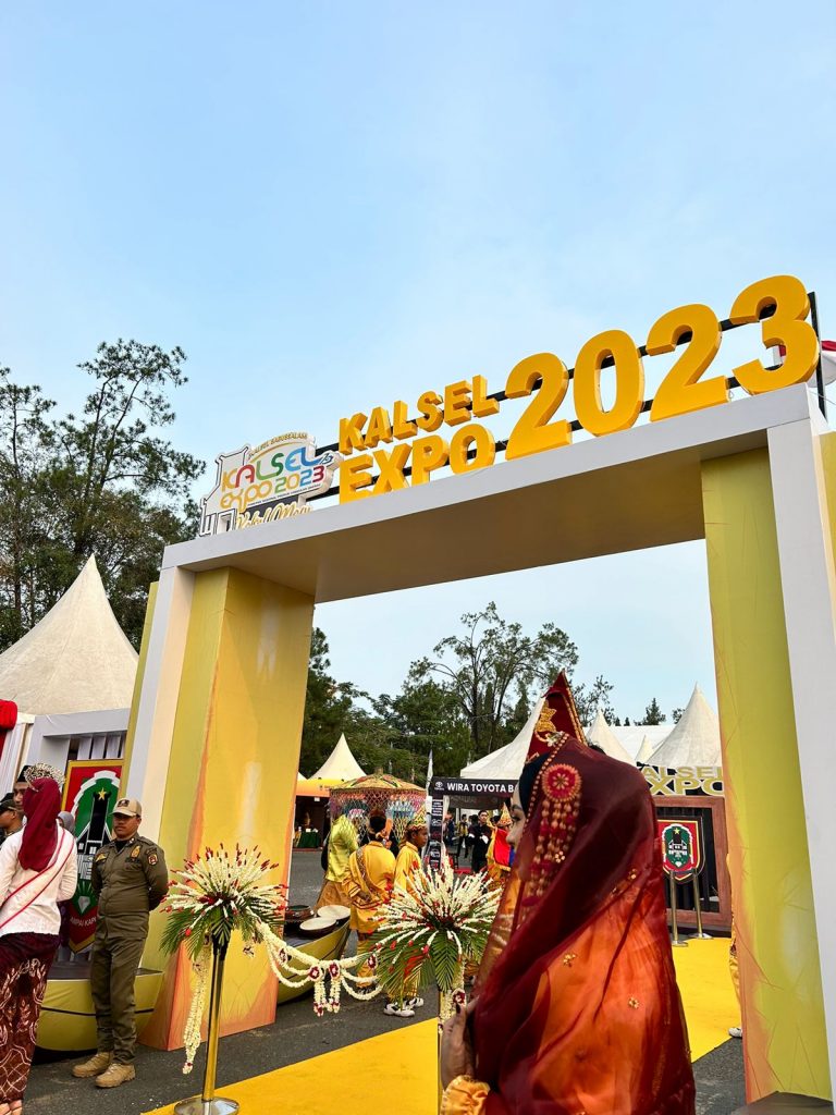 Gerbang Kalsel Expo 2023 yang siap diresmikan