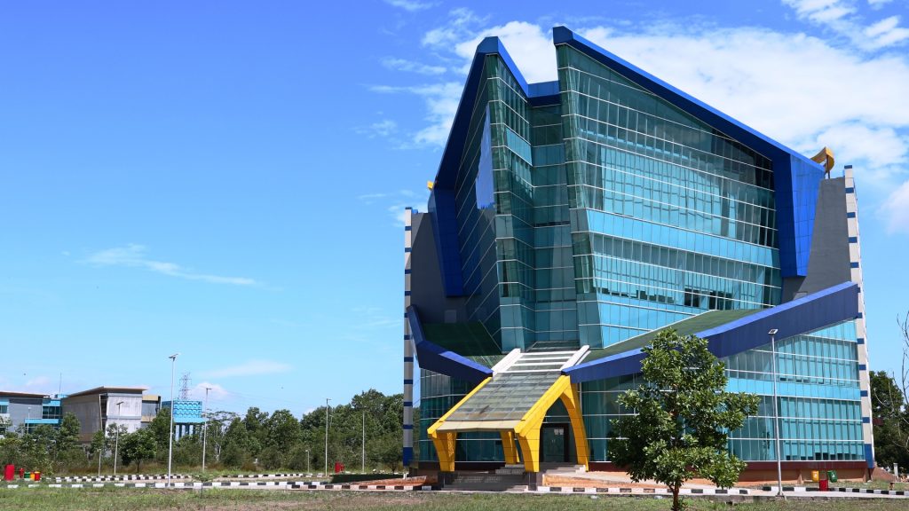 Gedung rektorat Kampus 2 di Banjarbaru (Foto:Humas/Achmad Magfur)