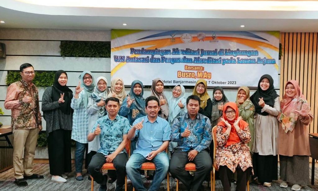 Foto bersama pimpinan LP2M dan para pengelola jurnal dengan narasumber (Foto:LP2M)