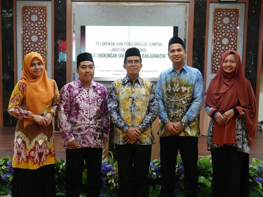 Lima pejabat baru UIN Antasari yang dilantik 27 Oktober 2023 (Foto:Humas/Hadi Rustami)