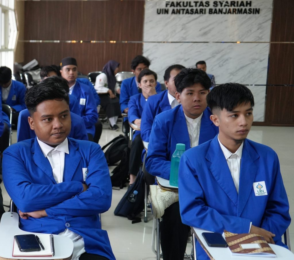 Para mahasiswa luar negeri saat mengikuti PBAK Mahasiswa Asing 2023 (Foto:Humas/Hadi Rustami)