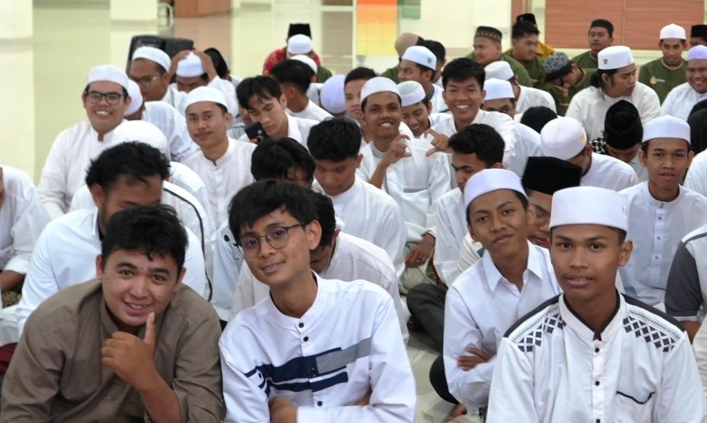 Para mahasantri program pemondokan semester ganjil tahun 2023 di kampus 2 UIN Antasari (Foto:Humas/Hadi Rustami)