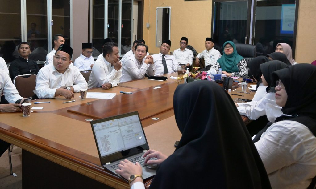 Para PPPK baru hasil optimalisasi 2023 saat mendengarkan arahan dari kepegawaian (Foto:PPL/Ahmad Alfi Syahrin)
