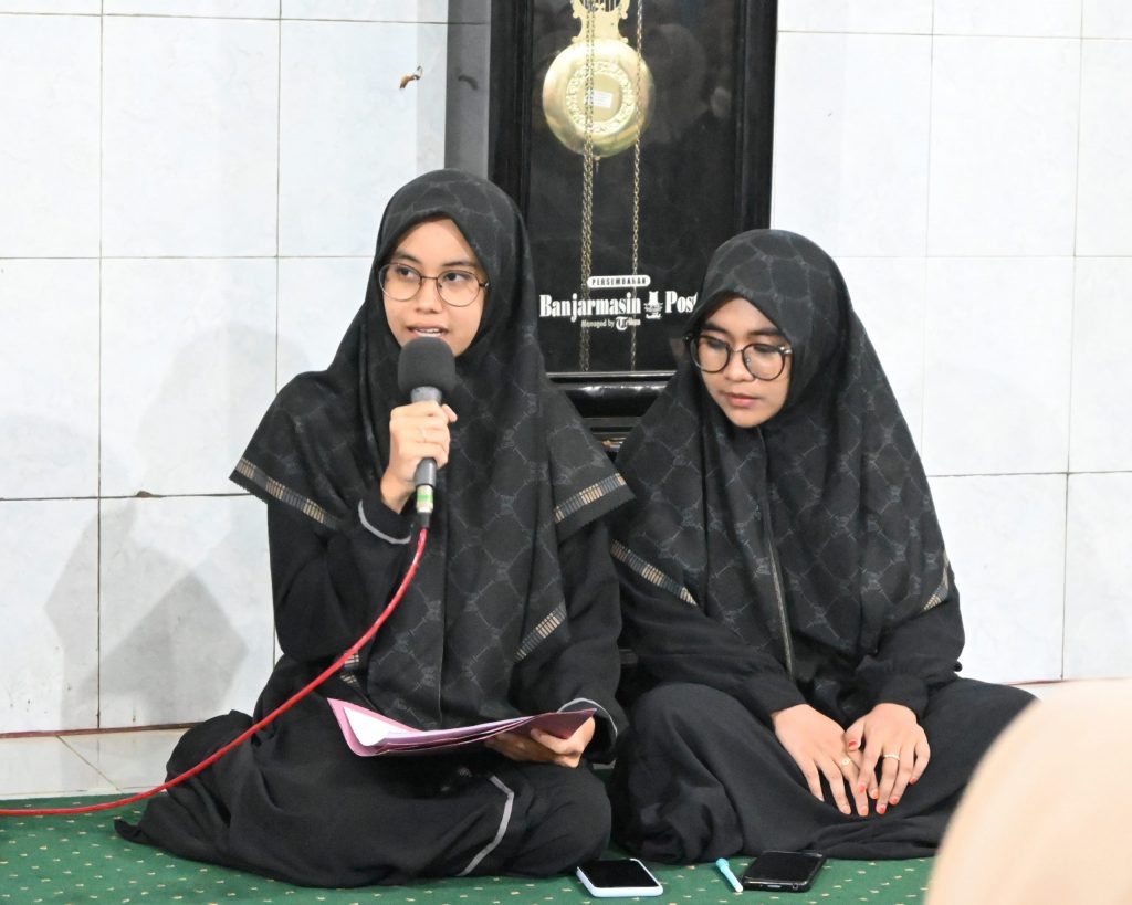 Pembawa acara sukses laksanakan tugas (Foto:PPL/Jannatul Khair)