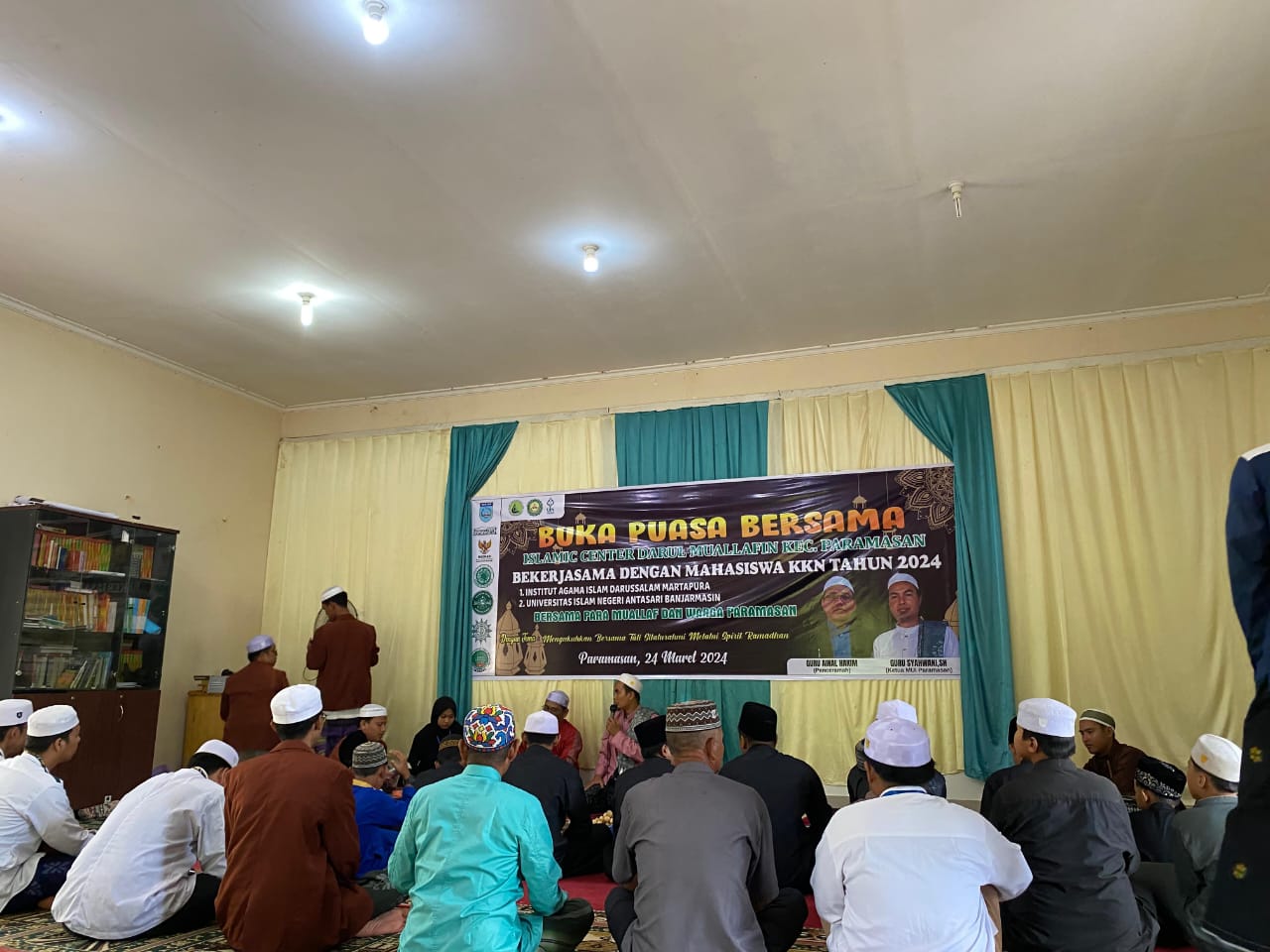 Suasana buka puasa bersama se-Paramasan.