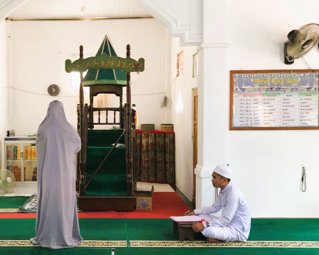 Lomba praktik salat.