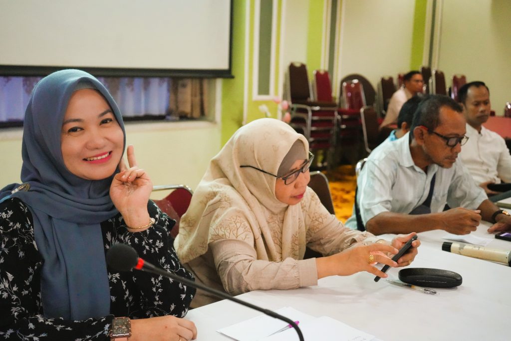 Para operator SiPAGU saat ceria mengikuti Monev (Foto:Humas/Baiti Rahmi)