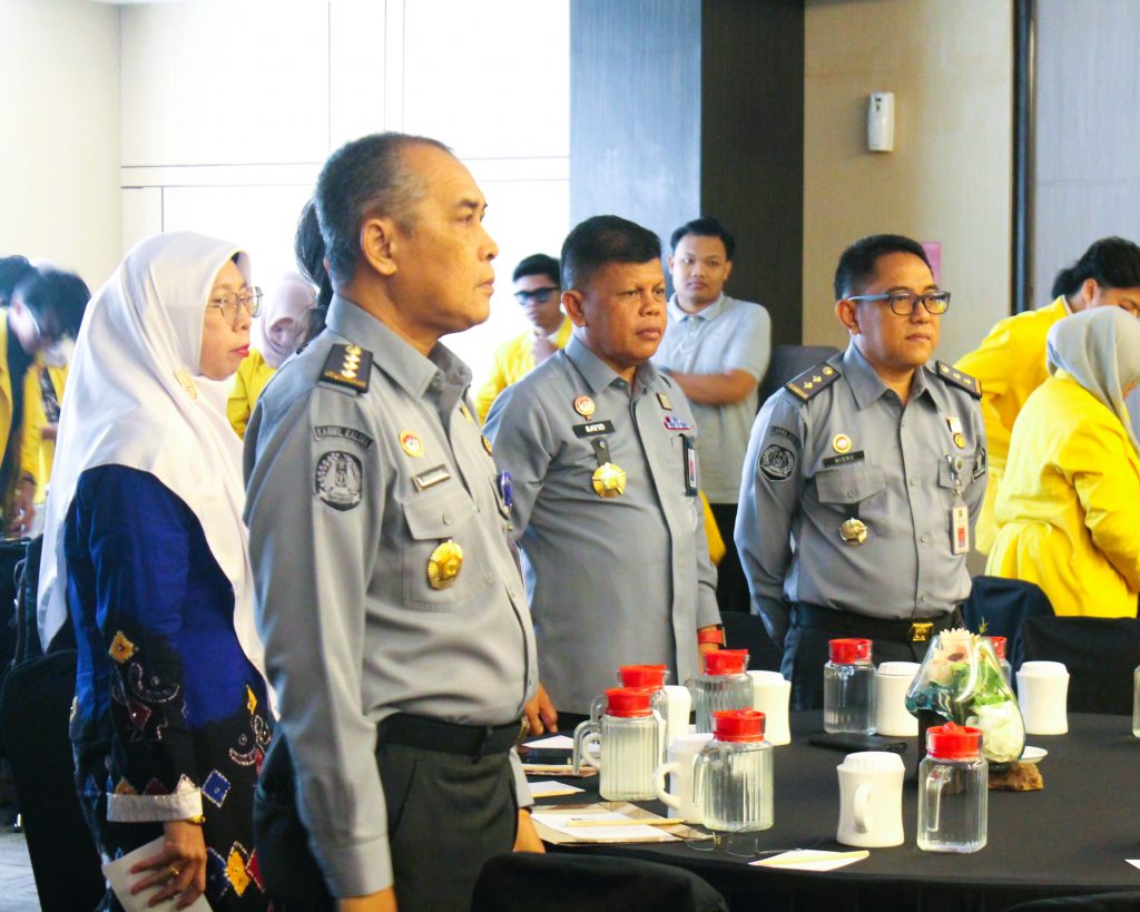 Koordinator Pusat Kerja Sama dan Hubungan Internasional UIN Antasari Nani Hizriani, M.A. saat menghadiri acara sosialisasi (Foto:Kemenkumham Kalsel)