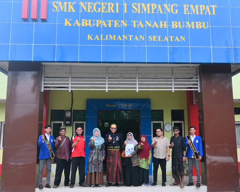 Kunjungan Tim Sosialisasi UIN Antasari di SMKN 1 Simpang Empat Tanah Bumbu (Foto:Humas/Jamal Ripani)