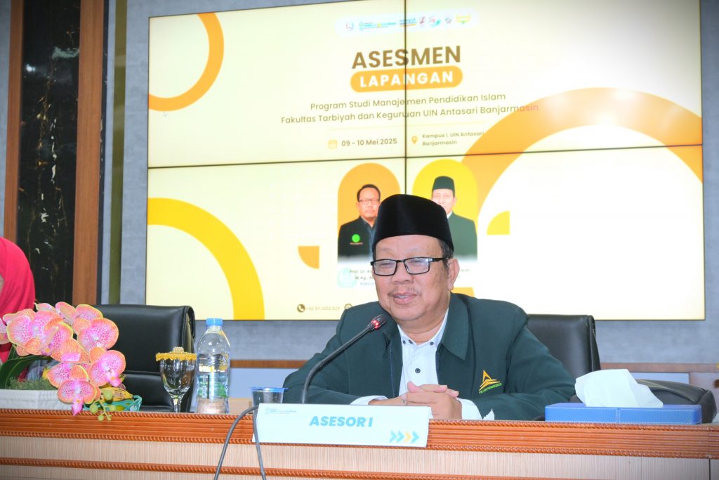 Asesor I Prof. Dr. Rohmat, M.Ag., M.Pd. saat memberikan rekomendasi (Foto:Humas)