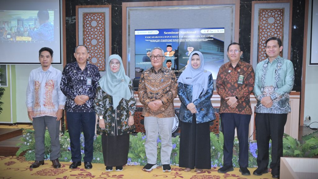 Foto bersama usai pembukaan (Foto:Humas/Jamal Ripani)